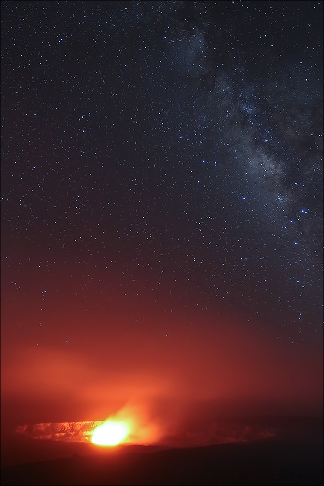Kilauea Caldera, Volcanoes National Park, HawaiiCanon 1DMKIV, 16-35mmL II @ f/2.8, 20 second timed-exposure, 3200 ISOSeptember 5, 2010